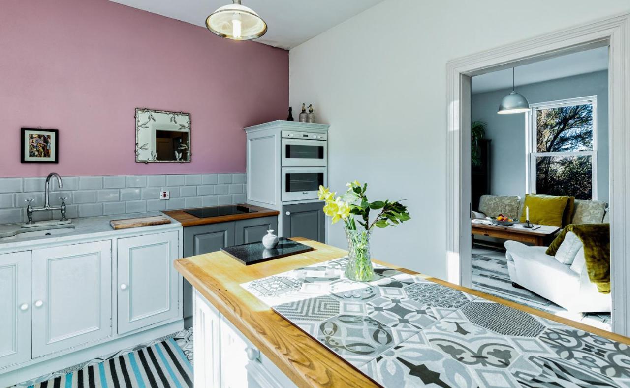 Granville House Apartments And Garden Suites Ballyferriter Dış mekan fotoğraf