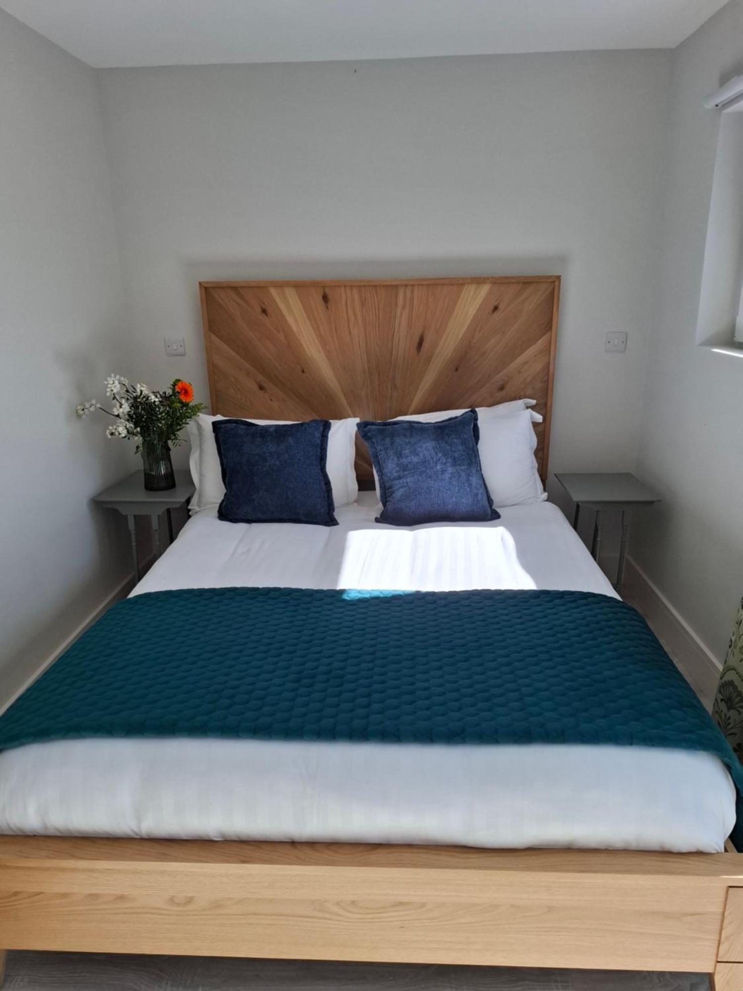 Granville House Apartments And Garden Suites Ballyferriter Dış mekan fotoğraf
